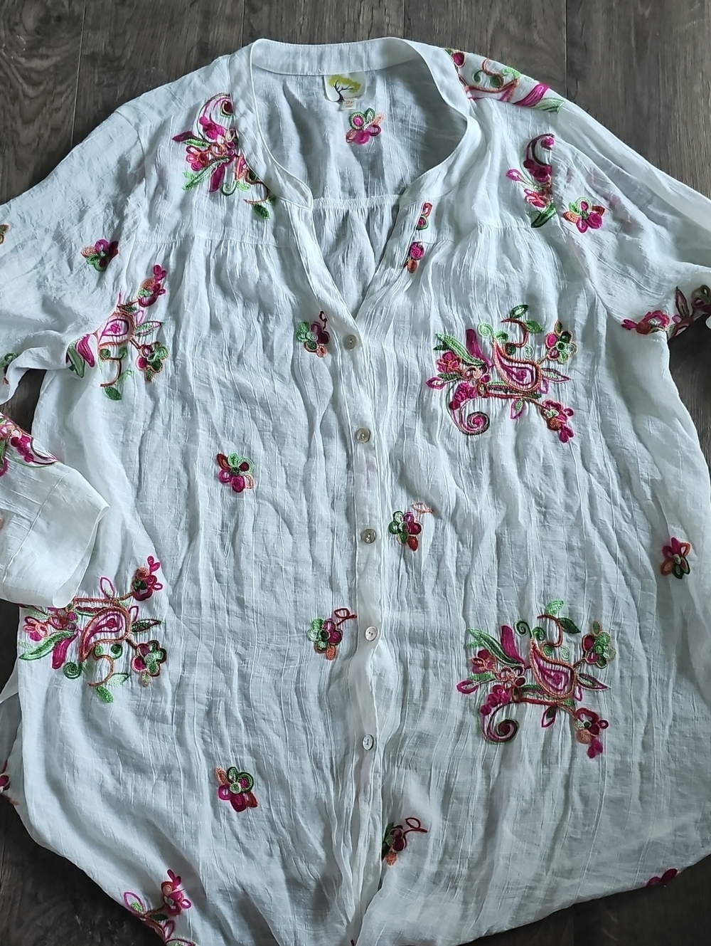 fig and flower White Blouse  Pink & Green Floral Embroidery Bohemian 2x Summer